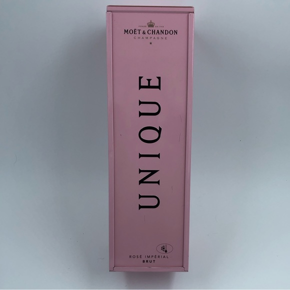 ‼️SALE‼️. MOET & CHANDON ‘Unique’ Collectible Champagne Case - Picture 8 of 13